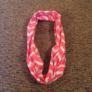 Infinity scarf