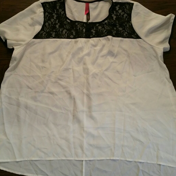 Pure Energy Tunic style top