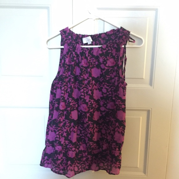 Loft size medium sleeveless top