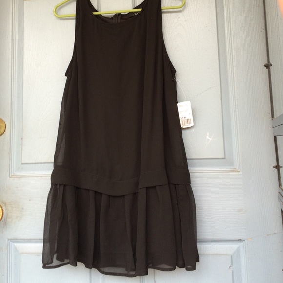 Black Sleeveless Shirt Length Dress