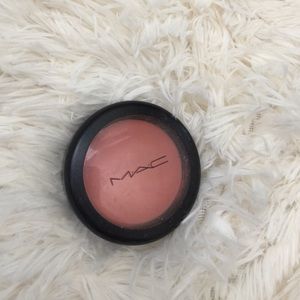 MAC "Peaches" blush