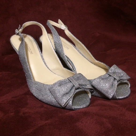 Enzo Angiolini Silver Roxas Bow Slingbacks Sz 8.5 - Picture 2 of 4