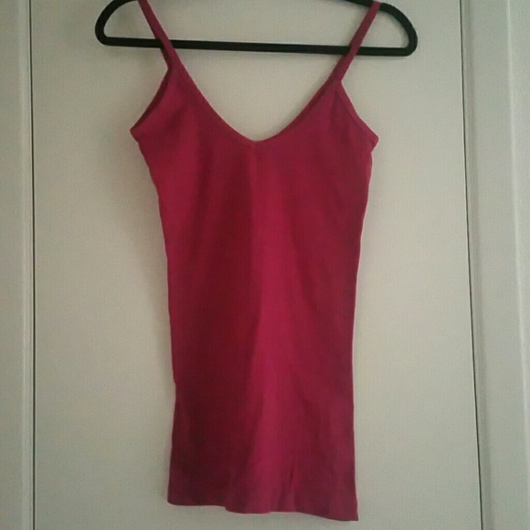 Tank tops - Picture 2 of 4