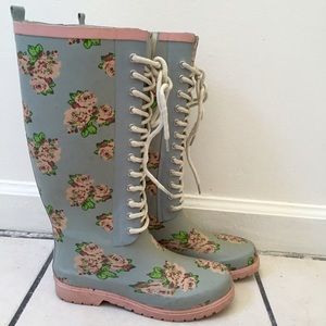 Floral Rain Boots - size 6