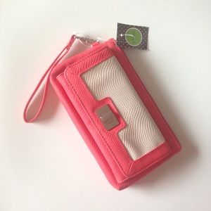 Kelly & Katie Coral Pink & Cream Wallet Wristlet
