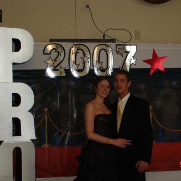 Meet your Posher, Ashley - Picture 1 of 1