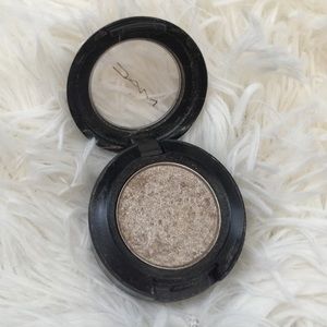 MAC "Retro Speck" eye shadow