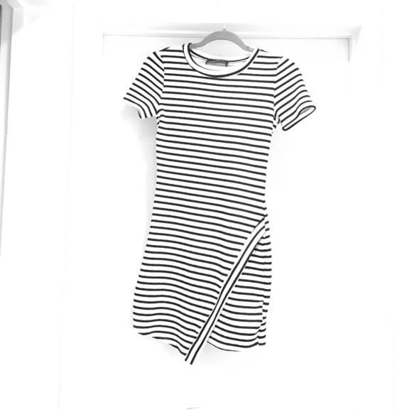 Dresses & Skirts - Blackwhite short sleeve mini dress