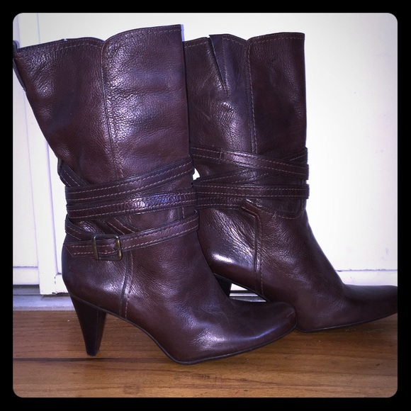 Gianni Bini leather brown boots size 10. NEW