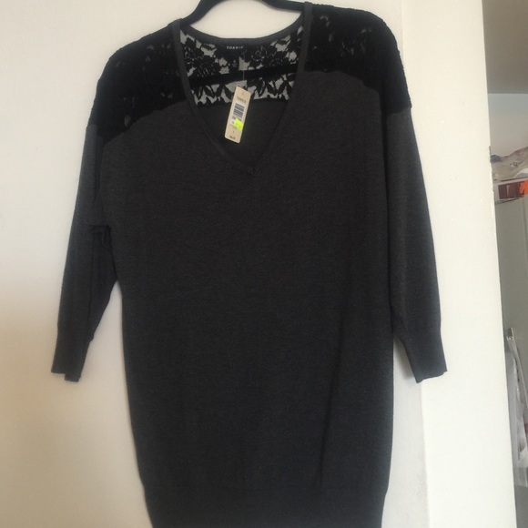 brand new 3/4 sleeve black lace shoulders