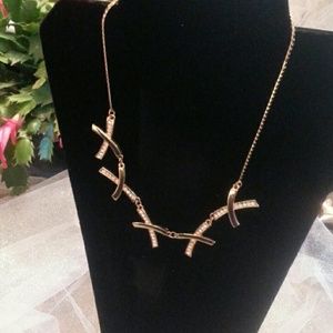 Criss cross necklace
