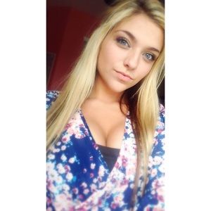 Meet your Posher, Brittney