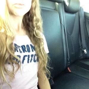 Meet your Posher, Amelia