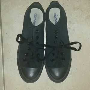Low top, black, monochrome converse