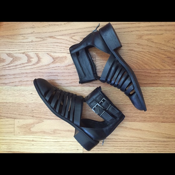 Black cut-out boots size 6