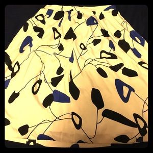 Cute Anne Klein Midi Skirt (w/ pockets!!!).  😍