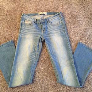Hollister boot cut jeans size: 7R