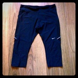 Nike Capri Spandex Bottoms