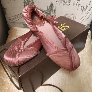 SOLD Seychelles Pink Flats NWT 7.5