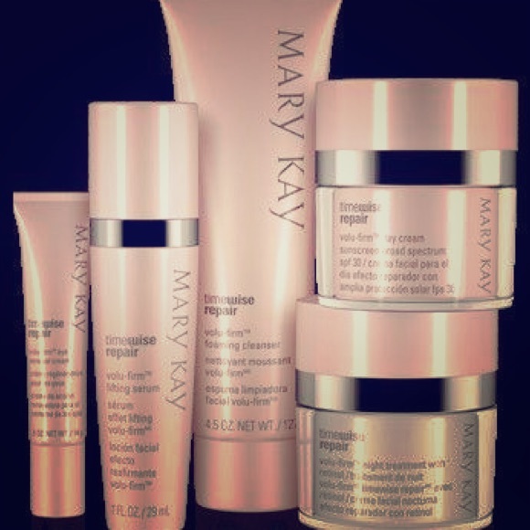 🎀Mary Kay🎀 Volu-Firm Day Cream