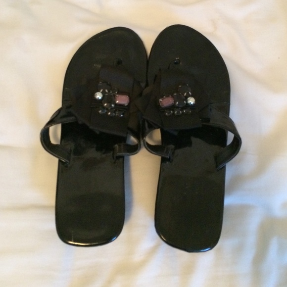 Wedged sandals with jewels