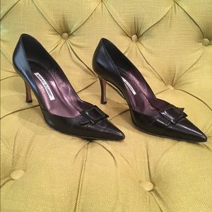 Black Manolo Blahnik pumps - EUC - 2.5 inches