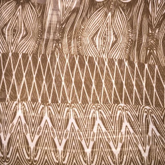 Cute sheer open back top - Picture 3 of 3