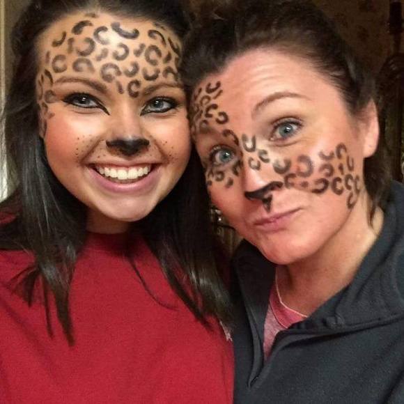 Meet your Posher, Whitnee