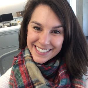 Meet your Posher, Lauren