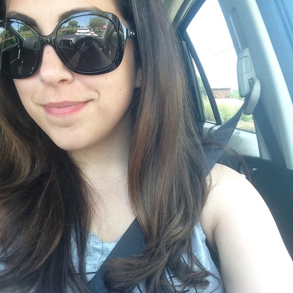 Meet your Posher, Stacie