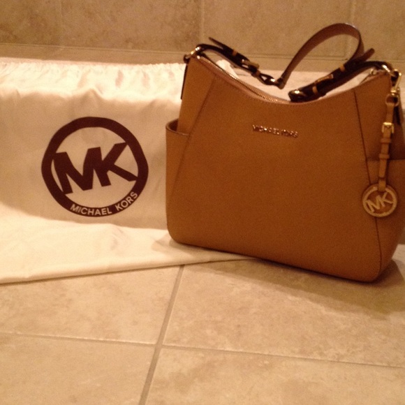 THANKSGIVING SALE🍗Tan Michael Kors Handbag