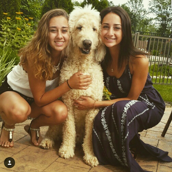 Meet your Posher, Leanne - Picture 2 of 3