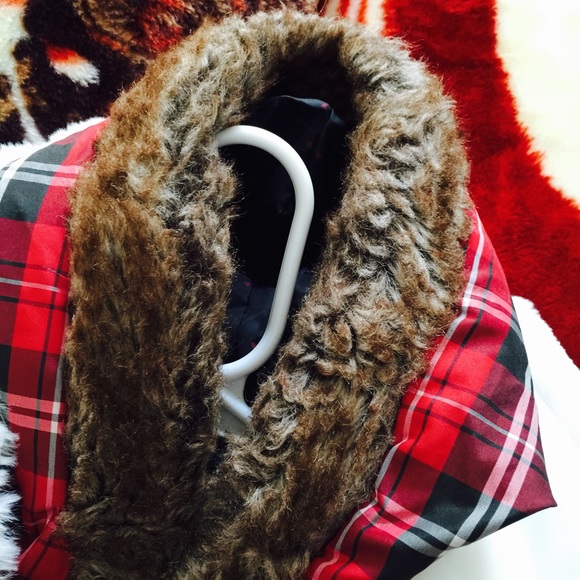Roxy plaid puffer - Picture 3 of 3