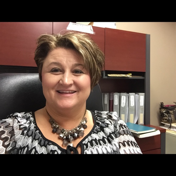 Meet your Posher, Stehanie