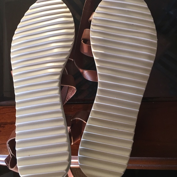 📌SOLD📌 Charles by Charles David Sandals - Picture 3 of 4