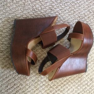 Platform heel 7.5 brown
