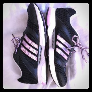 ADIDAS SZ 9 black/pink tennis shoe