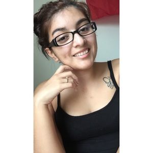 Meet your Posher, Marisa