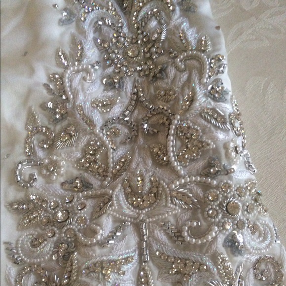 Bridal gown - Picture 7 of 8