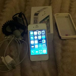 I phone 4s and accessories