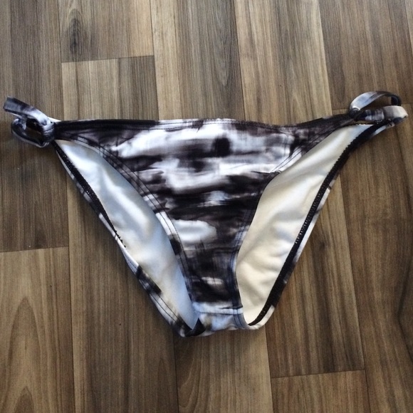 Reef B&W Bikini Bottom