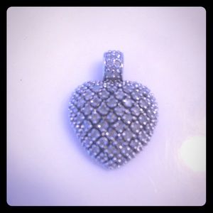 Heart pendent