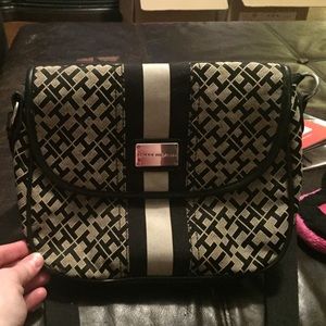 Tommy cross body purse
