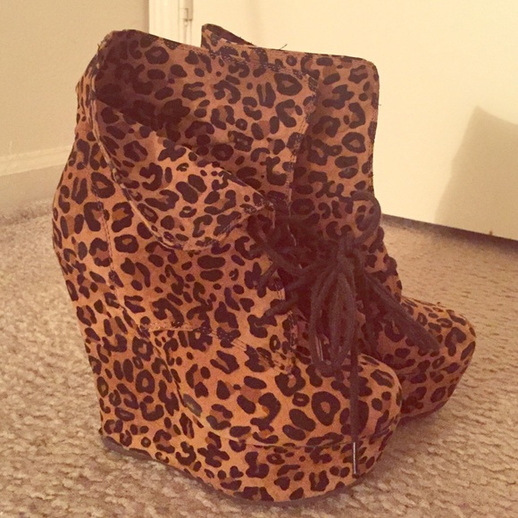 Wedges - Picture 1 of 1