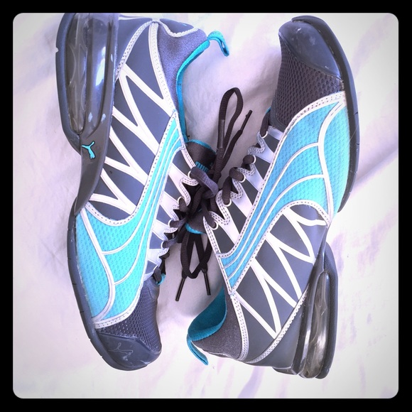 PUMA sneaker dark Gray and turquoise size 9.5