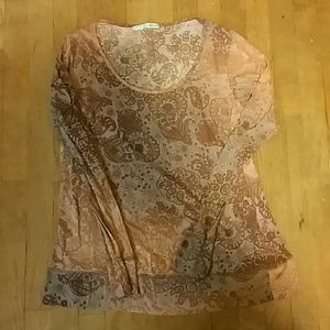 Long sleeve lightweight tee shirt