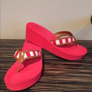 Nine West flip flops
