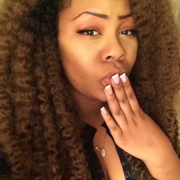 Meet your Posher, Zionne - Picture 1 of 1