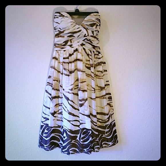Tiger stripes strapless dress