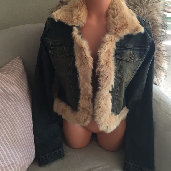 Denim jacket fur trim